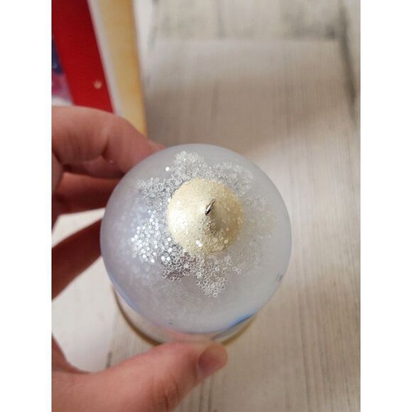 Hallmark our Christmas 2004 ornament Xmas couple love - Picture 6 of 9